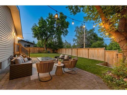 8244 7 Street Sw, Calgary, AB - Outdoor With Backyard