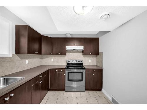 422 Taralake Way Ne, Calgary, AB - Indoor Photo Showing Kitchen
