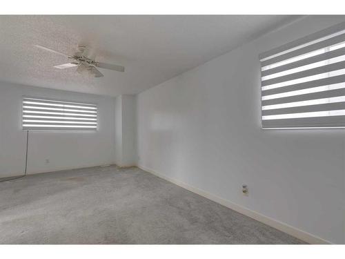 1419 31 Street Sw, Calgary, AB - Indoor Photo Showing Other Room