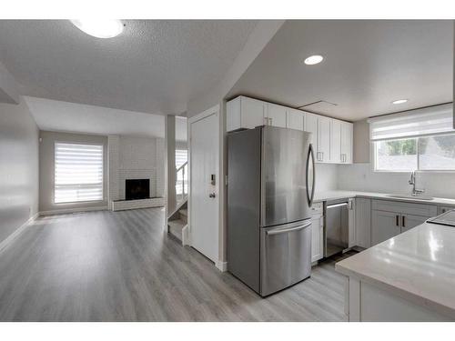 1419 31 Street Sw, Calgary, AB - Indoor Photo Showing Kitchen With Stainless Steel Kitchen