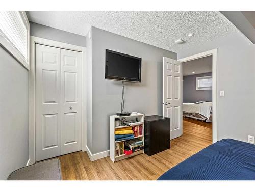 75 Brightondale Crescent Se, Calgary, AB - Indoor Photo Showing Other Room