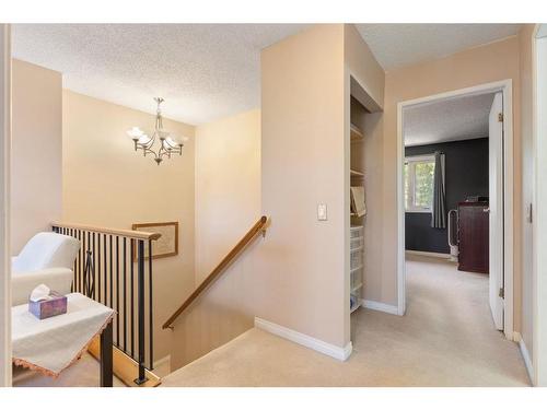 113-2300 Oakmoor Drive Sw, Calgary, AB - Indoor Photo Showing Other Room