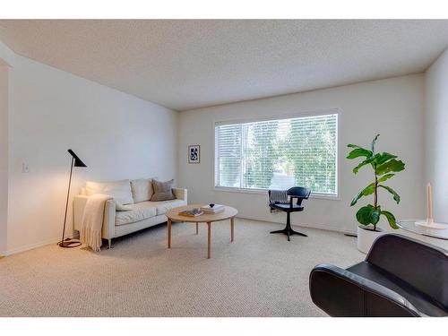 253 River Rock Place Se, Calgary, AB - Indoor