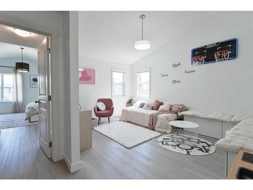 312 Copperpond Circle Se, Calgary, AB - Indoor Photo Showing Living Room