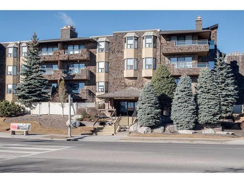 212-3719B 49 Street Nw, Calgary, AB - Outdoor With Balcony With Facade