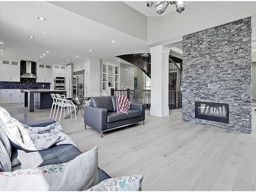 2515 3 Avenue Nw, Calgary, AB - Indoor Photo Showing Living Room With Fireplace