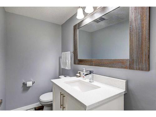 706-9930 Bonaventure Drive Se, Calgary, AB - Indoor Photo Showing Bathroom