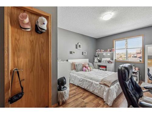 56 Covepark Mews Ne, Calgary, AB - Indoor Photo Showing Bedroom