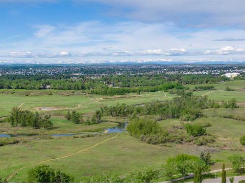 711 Parkwood Way Se, Calgary, AB - Outdoor With View