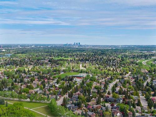 711 Parkwood Way Se, Calgary, AB - Outdoor With View