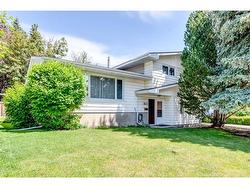 952 Kerfoot Crescent SW Calgary, AB T2V 2M7