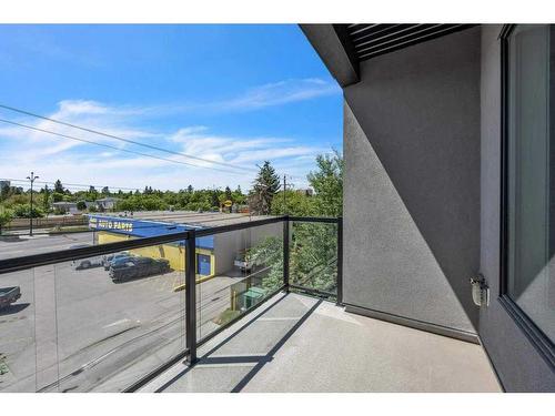 307-605 17 Avenue Nw, Calgary, AB - Outdoor With Balcony With View