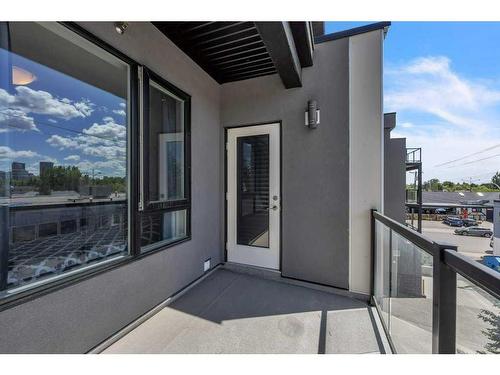 307-605 17 Avenue Nw, Calgary, AB - Outdoor With Balcony With Exterior