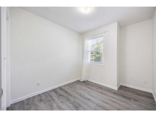 260 New Brighton Row Se, Calgary, AB - Indoor Photo Showing Other Room