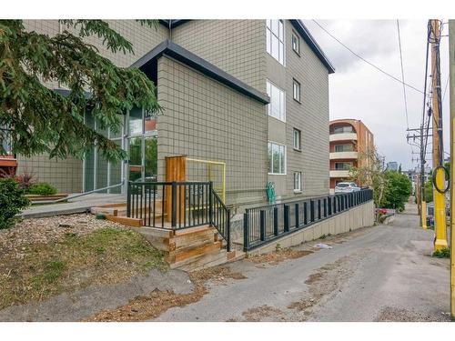 204-1424 22 Avenue Sw, Calgary, AB - Outdoor With Exterior