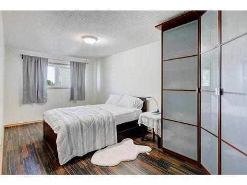 1025-3235 56 Street Ne, Calgary, AB - Indoor Photo Showing Bedroom