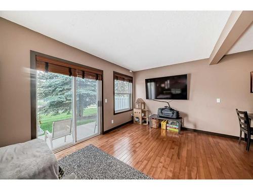 72 Somervale Park Sw, Calgary, AB - Indoor Photo Showing Other Room