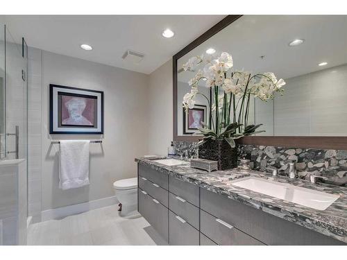 2902-510 6 Avenue Se, Calgary, AB - Indoor Photo Showing Bathroom