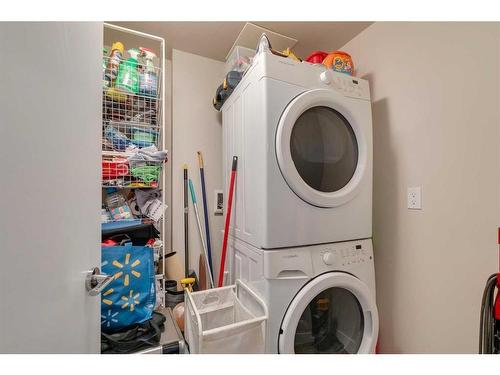 2902-510 6 Avenue Se, Calgary, AB - Indoor Photo Showing Laundry Room