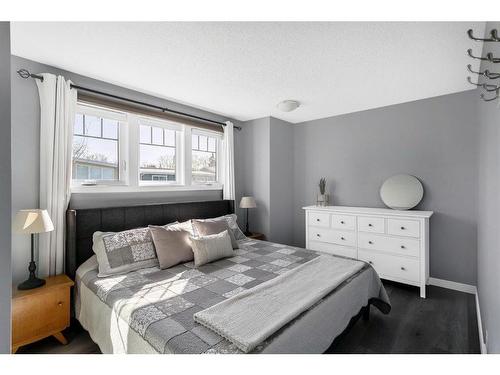 611 Markerville Road Ne, Calgary, AB - Indoor Photo Showing Bedroom