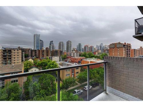 703-1225 15 Avenue Sw, Calgary, AB - Outdoor With View