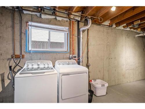 7206 Silver Mead Road Nw, Calgary, AB - Indoor Photo Showing Laundry Room