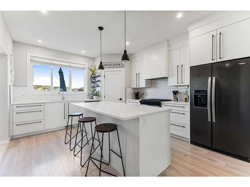 29 Walgrove Passage Se, Calgary, AB - Indoor Photo Showing Kitchen With Upgraded Kitchen