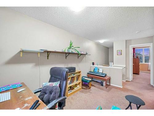 338 Elgin Point Se, Calgary, AB - Indoor