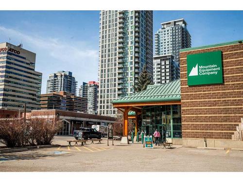 501-788 12 Avenue Sw, Calgary, AB - Outdoor With Facade