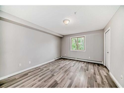 1225-60 Panatella Street Nw, Calgary, AB - Indoor Photo Showing Other Room