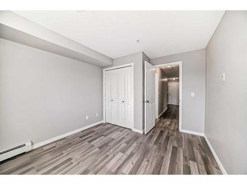 1225-60 Panatella Street Nw, Calgary, AB - Indoor Photo Showing Other Room