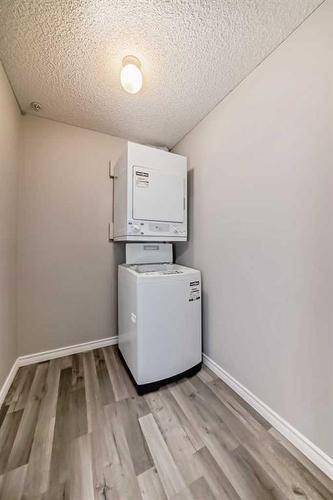 1225-60 Panatella Street Nw, Calgary, AB - Indoor Photo Showing Laundry Room