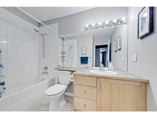 4216-13045 6 Street Sw, Calgary, AB - Indoor Photo Showing Bathroom