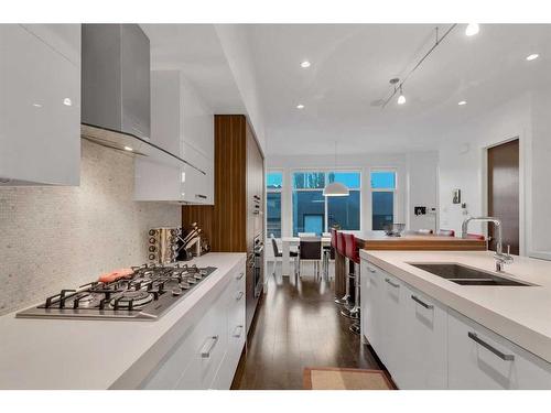 220A 10 Street Ne, Calgary, AB - Indoor Photo Showing Kitchen With Double Sink With Upgraded Kitchen