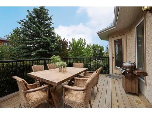 93 Hawkdale Circle Nw, Calgary, AB - Outdoor