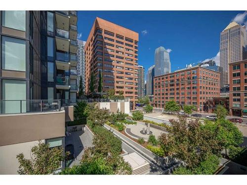 2605-310 12 Avenue Sw, Calgary, AB - Outdoor With Facade