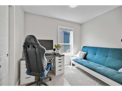 884 Belmont Drive Sw, Calgary, AB - Indoor Photo Showing Office