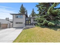 1123 14 Street NW Calgary, AB T2Z 2S6