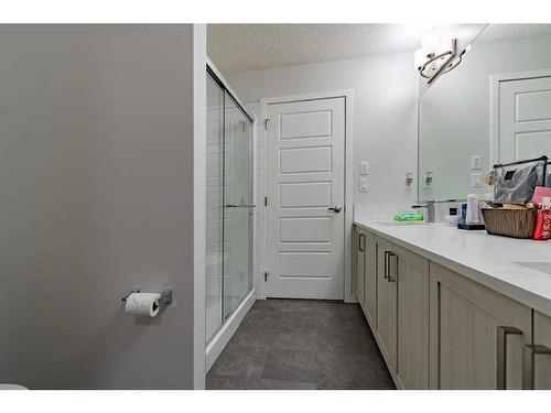 201-40 Carrington Plaza Nw, Calgary, AB - Indoor Photo Showing Bathroom