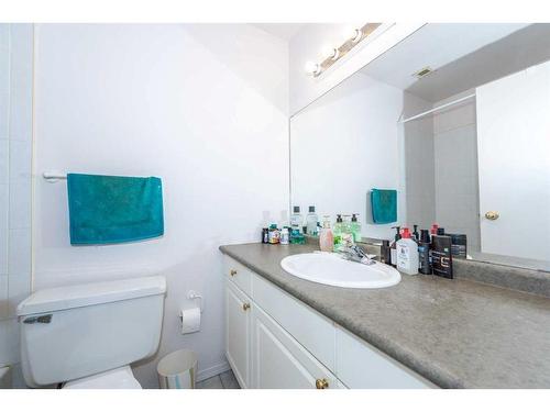 410-816 89 Avenue Sw, Calgary, AB - Indoor Photo Showing Bathroom