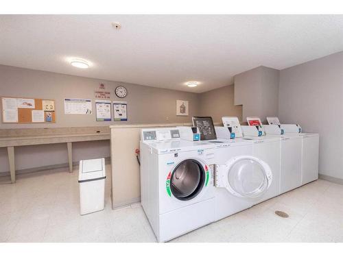 410-816 89 Avenue Sw, Calgary, AB - Indoor Photo Showing Laundry Room