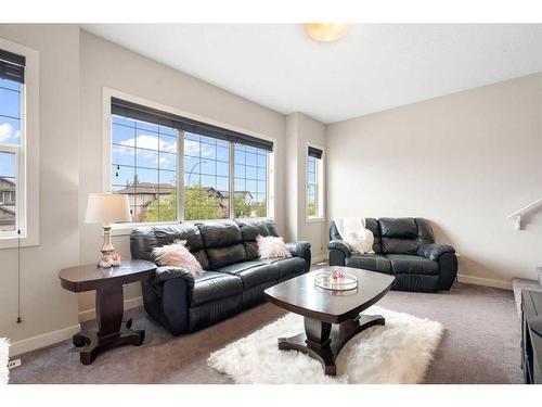 23 Brightoncrest Common Se, Calgary, AB - Indoor Photo Showing Living Room