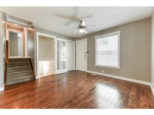 76 Whitehaven Road Ne, Calgary, AB - Indoor Photo Showing Other Room