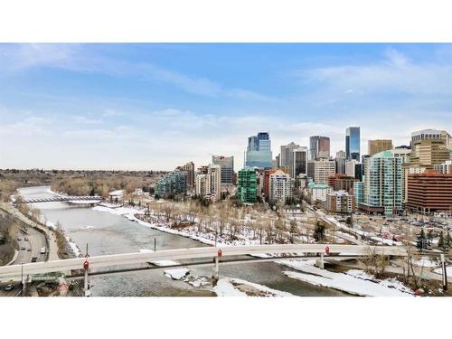 210-804 3 Avenue Sw, Calgary, AB - Outdoor With View