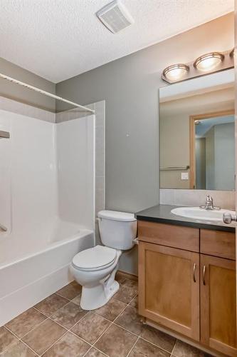 355 Eversyde Boulevard Sw, Calgary, AB - Indoor Photo Showing Bathroom
