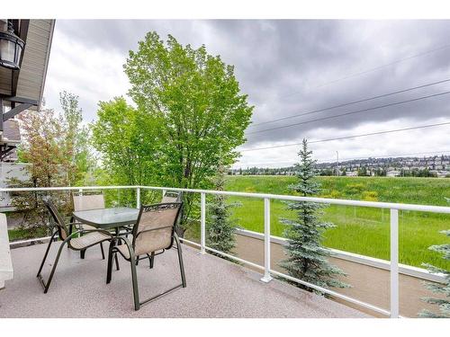 18 Discovery Woods Villas Sw, Calgary, AB - Outdoor