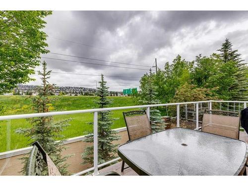 18 Discovery Woods Villas Sw, Calgary, AB - Outdoor