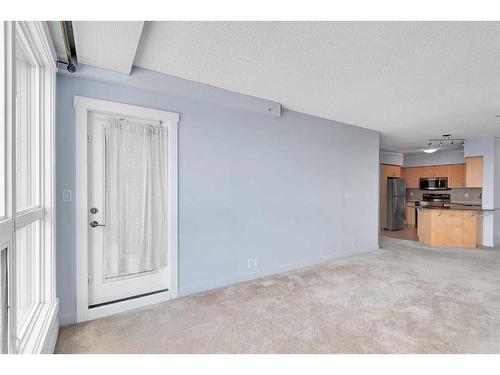 807-8710 Horton Road Sw, Calgary, AB - Indoor