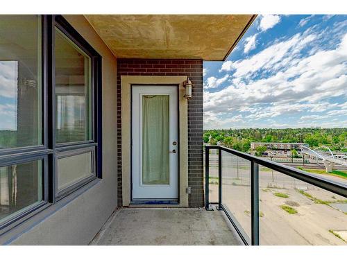 807-8710 Horton Road Sw, Calgary, AB - Outdoor With Balcony With Exterior