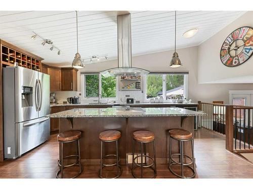 687 Cedarille Way Sw, Calgary, AB - Indoor Photo Showing Kitchen With Upgraded Kitchen